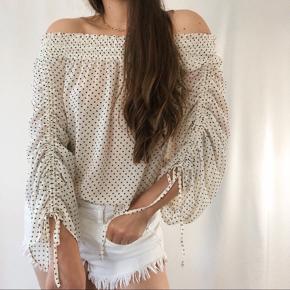 Off Shoulder Polka Dots Top - Picture 7 of 7